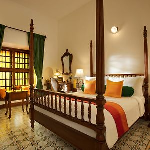 Classic Double Room on food on Ayurmana one a half-hour guided heritage walk from 7 AM to 830 AM
